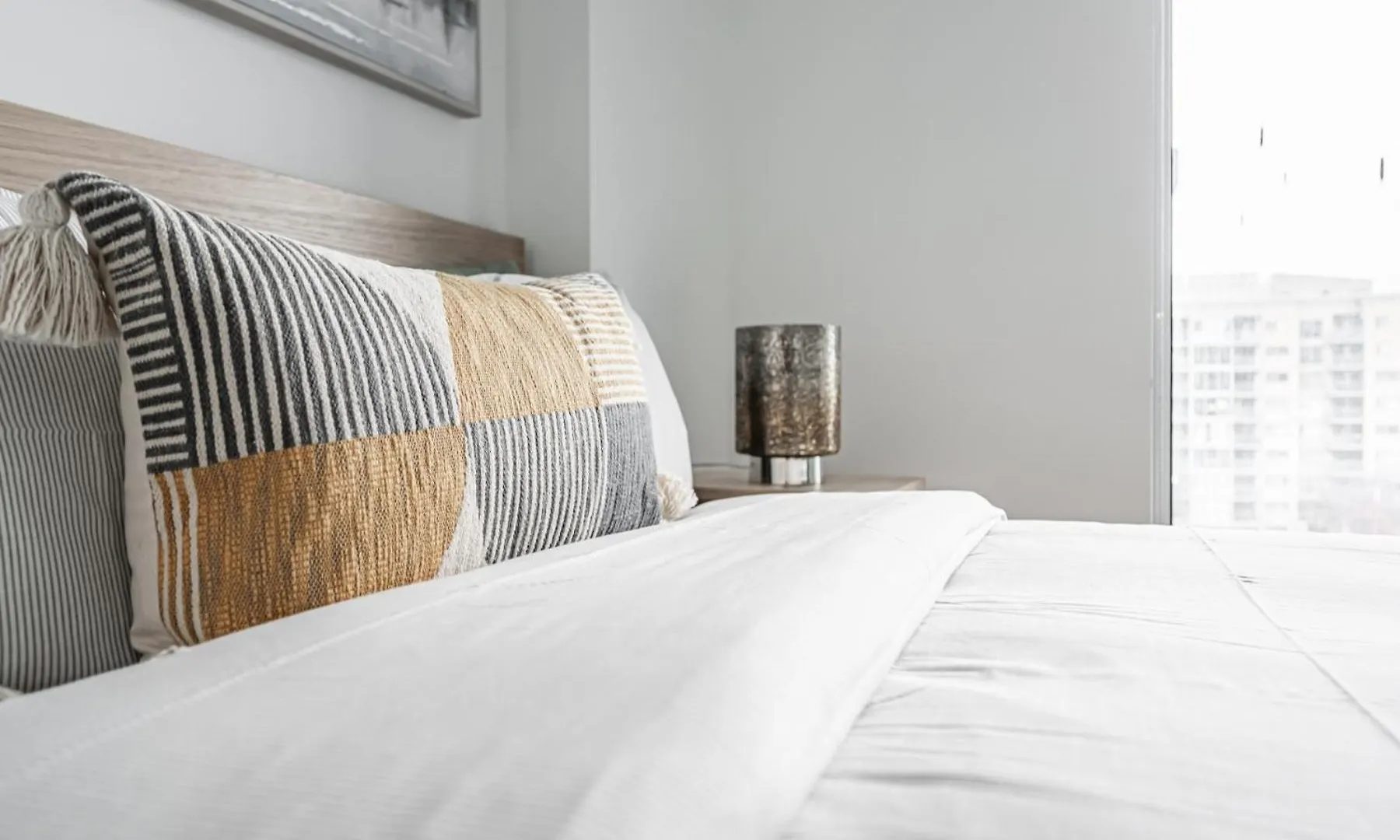Jarvis Studio Apartment Toronto Canada