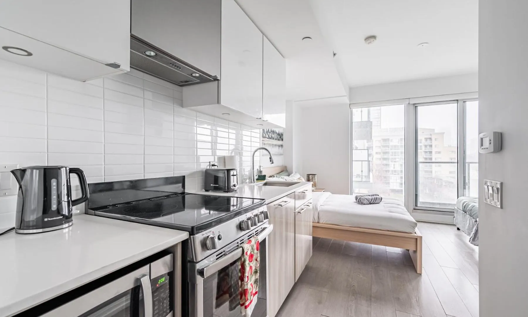Jarvis Studio Apartment Toronto